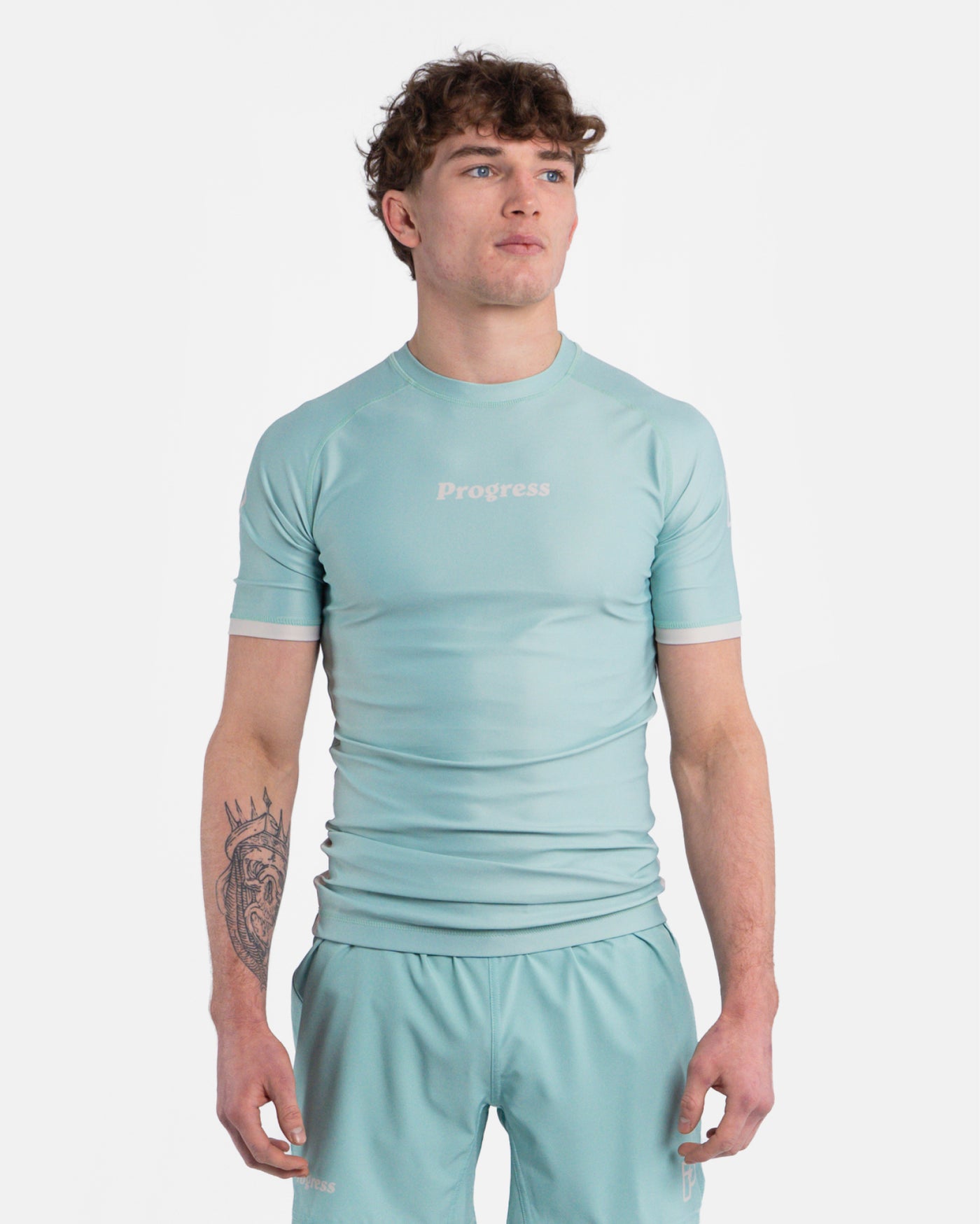 Why Ollie loves the Academy+ Mint Rashguard