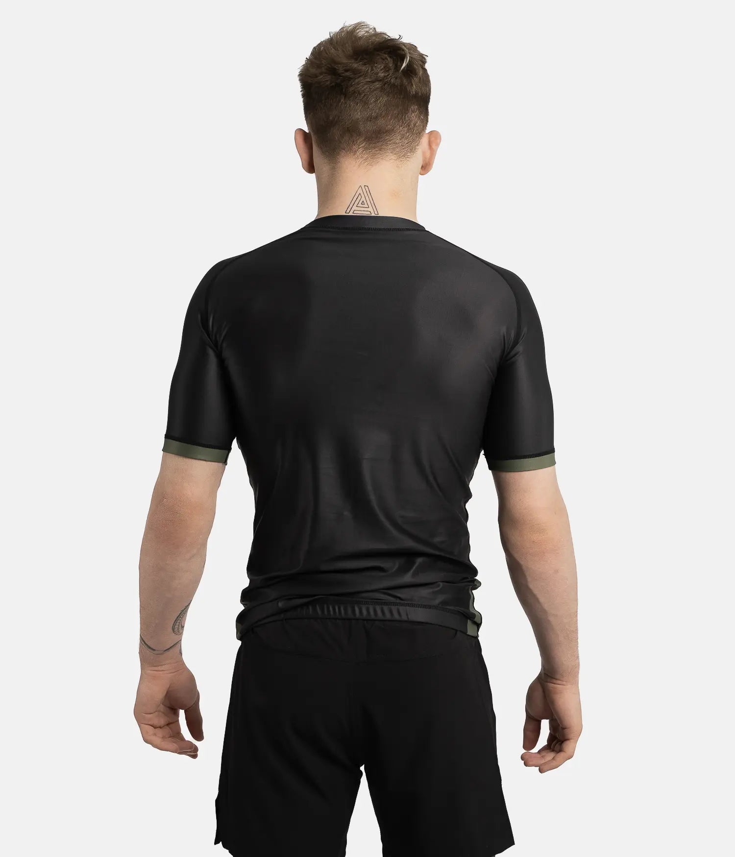 Academy + Rashguard - Black Rashguard